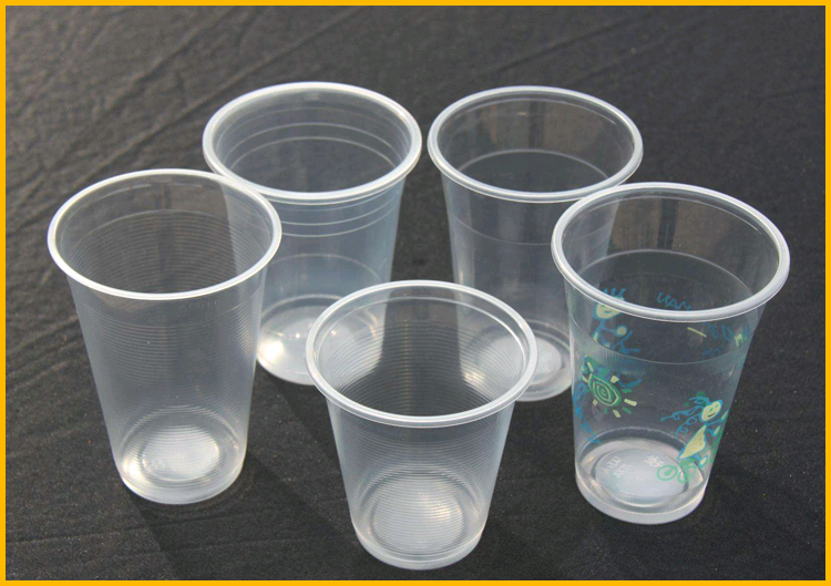 Machine Scelleuse de gobelets manuelle