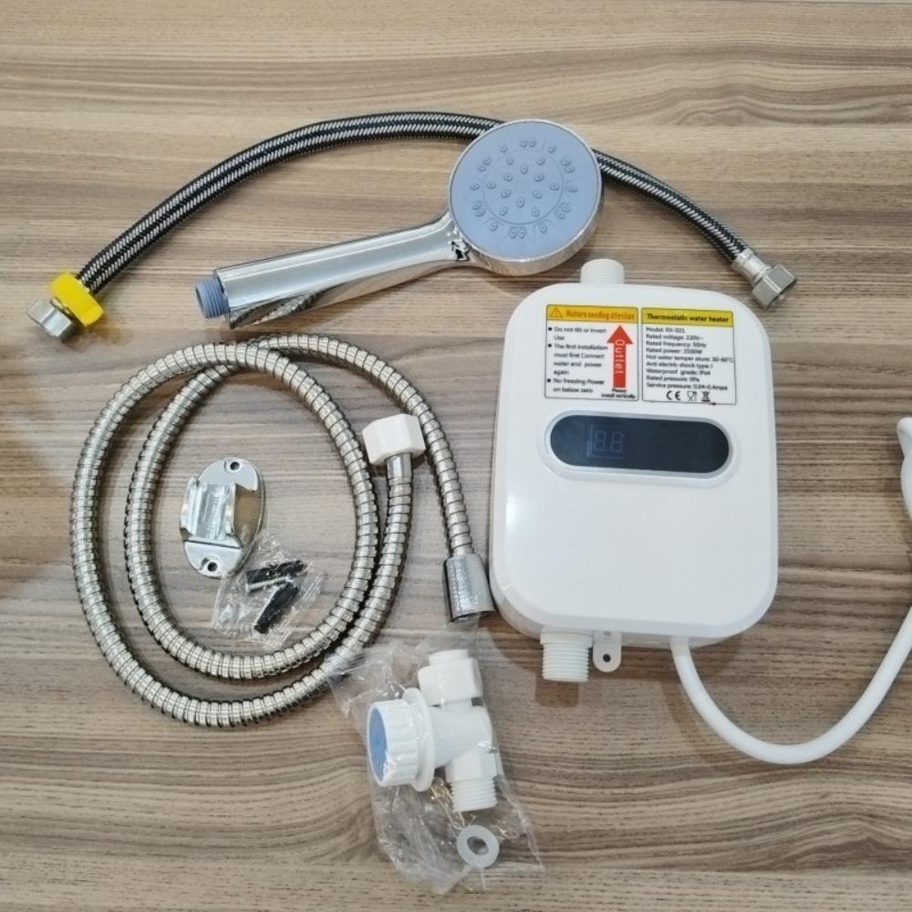 CHAUFFE-EAU NUMÉRIQUE AVEC DOUCHETTE